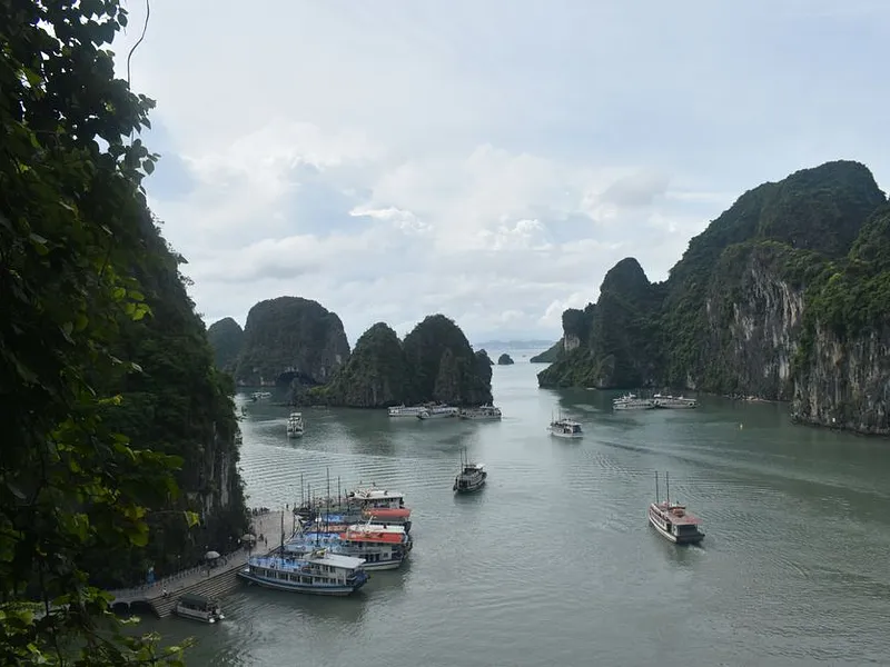 Hanoi Heritage & Halong Waters photo 11