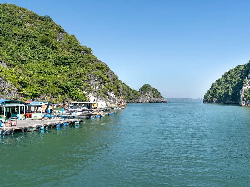 Vietnam Complete: Peaks, Bays & Beaches photo 8