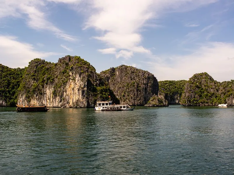 Vietnam Complete: Peaks, Bays & Beaches photo 10