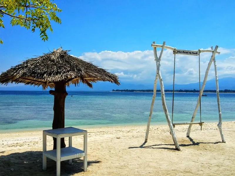 Two Islands, One Arc photo 8