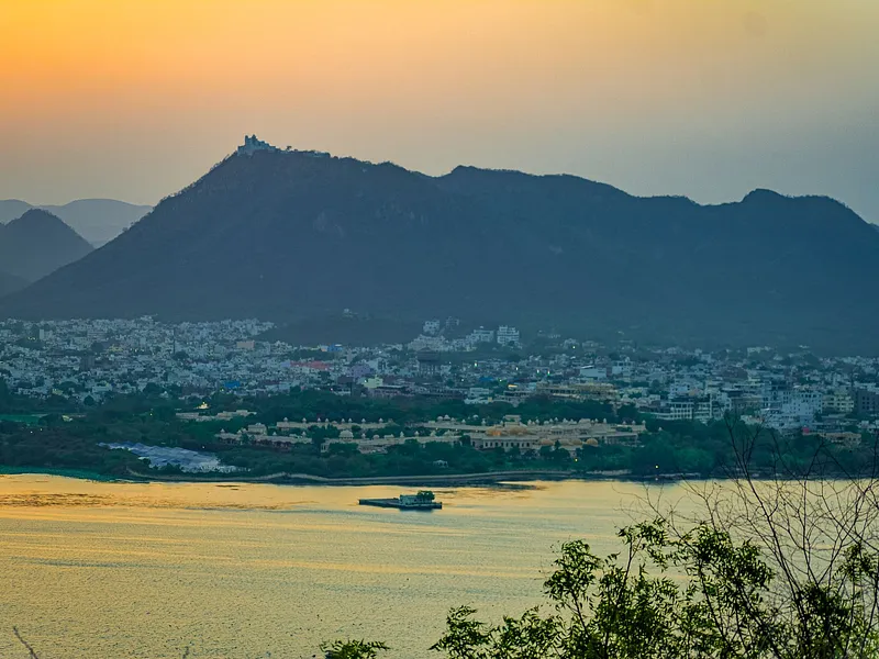 Udaipur with Jawai Safari photo 9